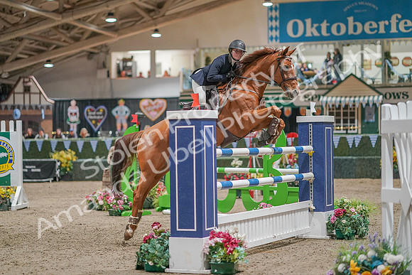 2019 - Oktoberfest II - Oct 26 - Amanda - 01719
